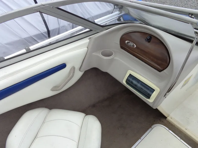 Slide: The Image of Stingray 180 RX 2005 - 11