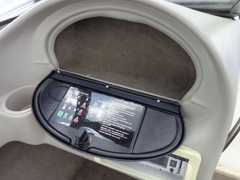 Slide: The Image of Stingray 180 RX 2005 - 12