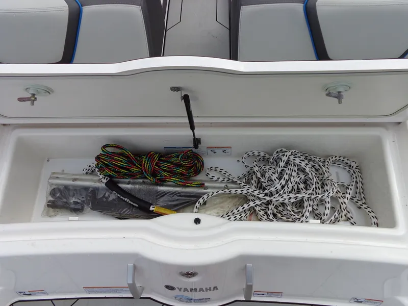 Slide: The Image of Yamaha 252XE 2021 - 22