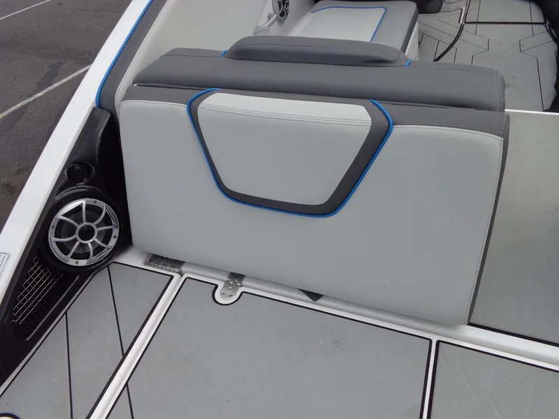 Slide: The Image of Yamaha 252XE 2021 - 23