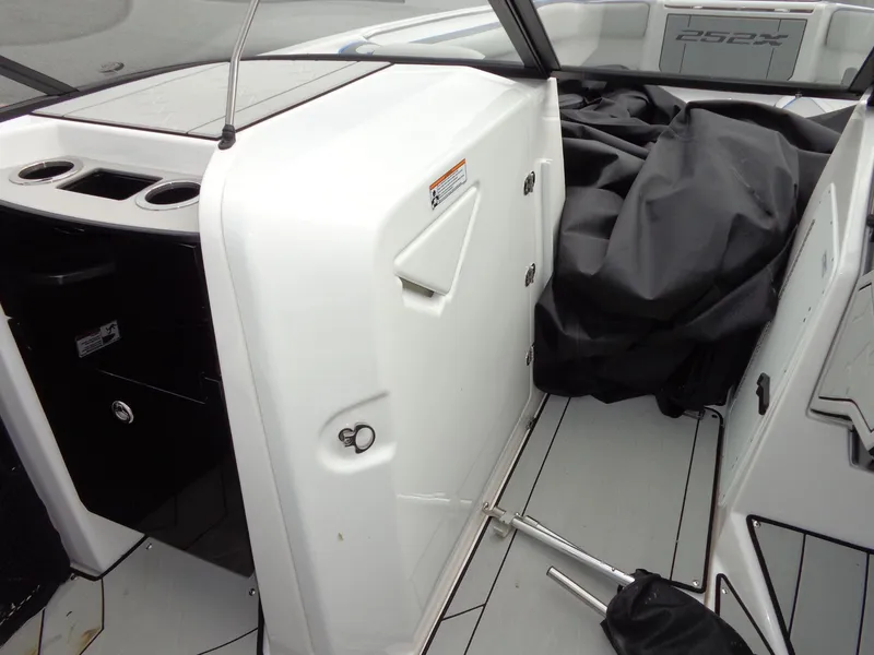 Slide: The Image of Yamaha 252XE 2021 - 43