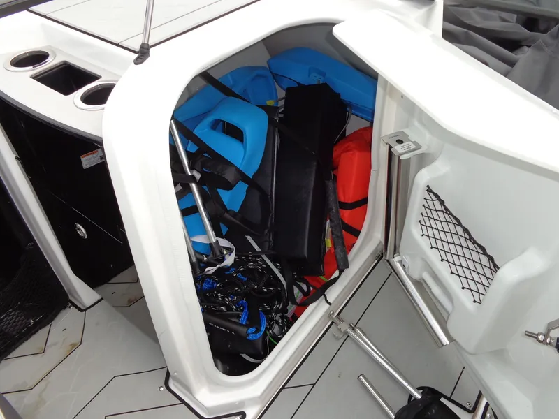 Slide: The Image of Yamaha 252XE 2021 - 44