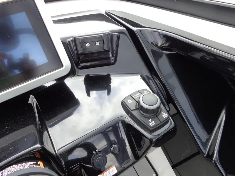 Slide: The Image of Yamaha 252XE 2021 - 51