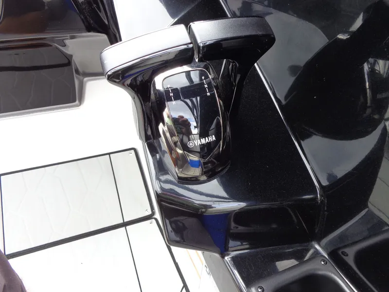 Slide: The Image of Yamaha 252XE 2021 - 52