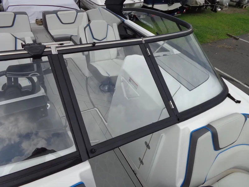 Slide: The Image of Yamaha 252XE 2021 - 55