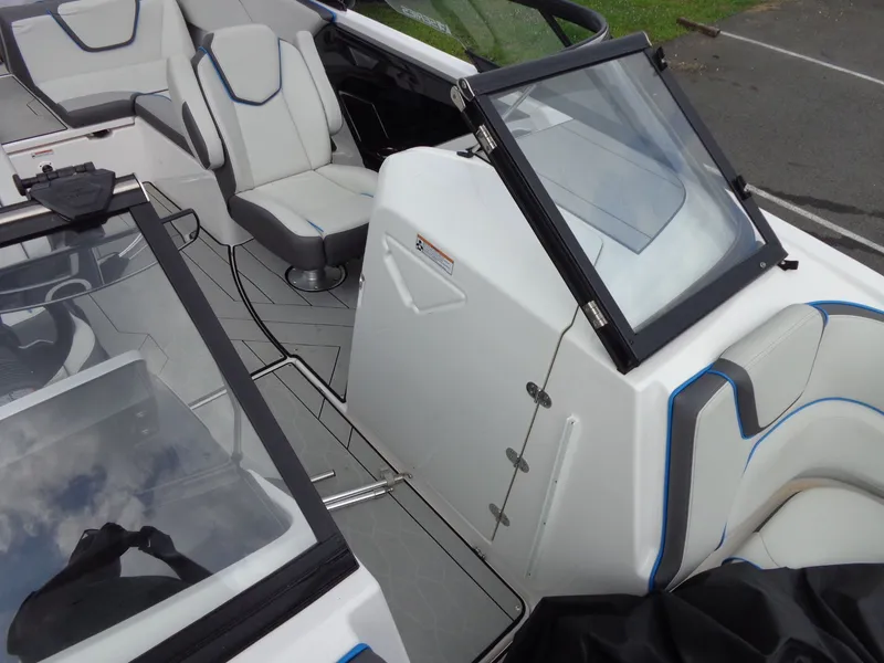 Slide: The Image of Yamaha 252XE 2021 - 56