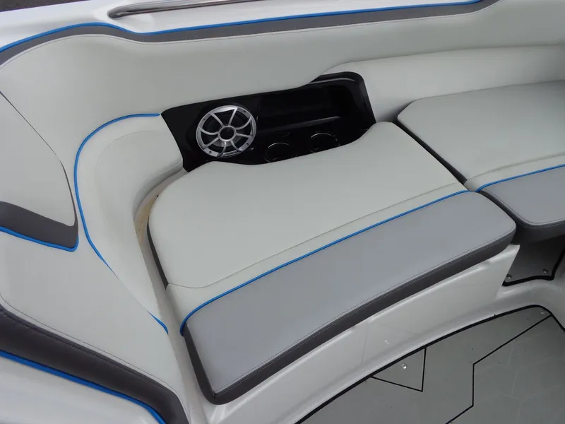 Slide: The Image of Yamaha 252XE 2021 - 58