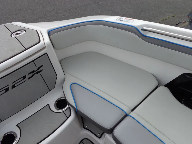 Slide: The Image of Yamaha 252XE 2021 - 65