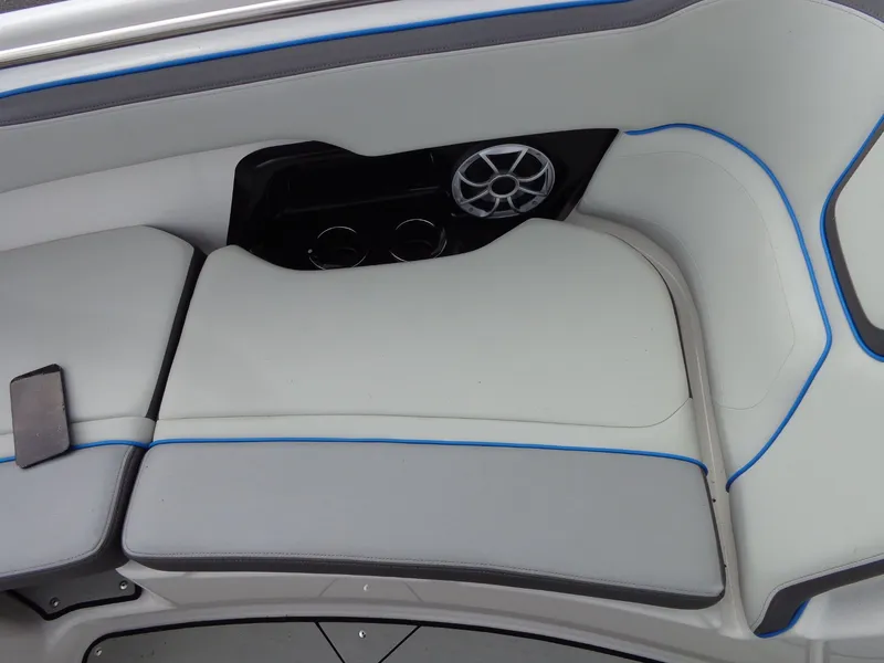 Slide: The Image of Yamaha 252XE 2021 - 67