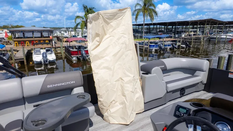 Slide: The Image of Bennington 22 S FISH AND CRUISE 2026 - 13