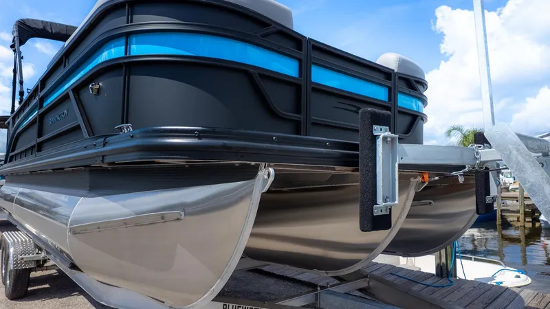 Slide: The Image of Bennington 22 S FISH AND CRUISE 2026 - 3