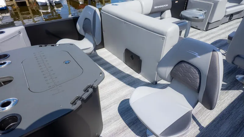 Slide: The Image of Bennington 22 S FISH AND CRUISE 2026 - 7