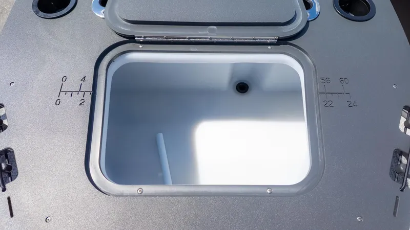 Slide: The Image of Bennington 22 S FISH AND CRUISE 2026 - 9