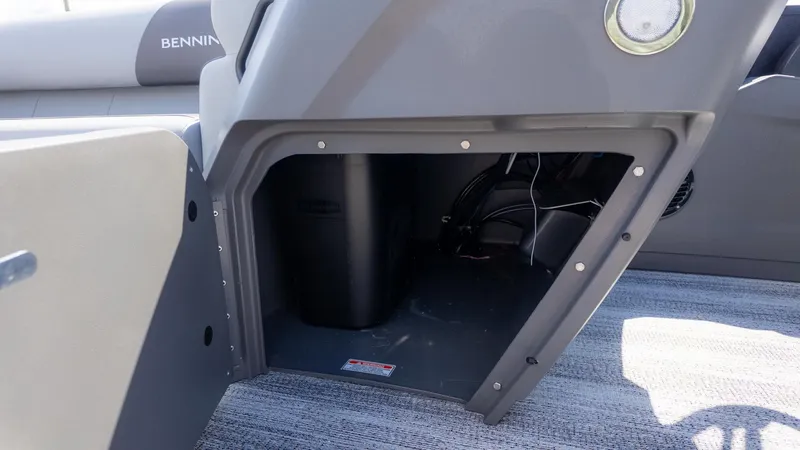 Slide: The Image of Bennington 22 SS 2026 - 19