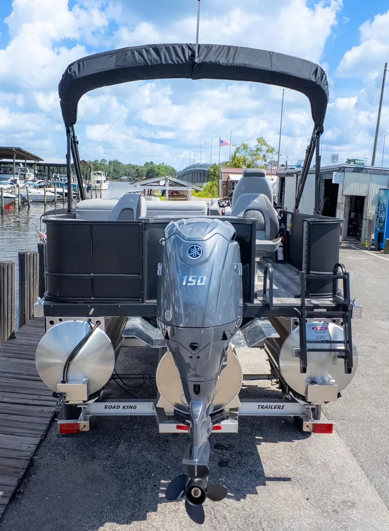 Slide: The Image of Bennington 22 SS 2026 - 5