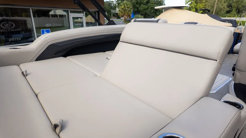 Slide: The Image of Barletta Cabrio C22U 2026 - 18