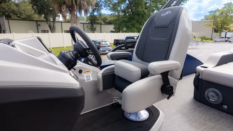 Slide: The Image of Barletta Cabrio C22U 2026 - 28