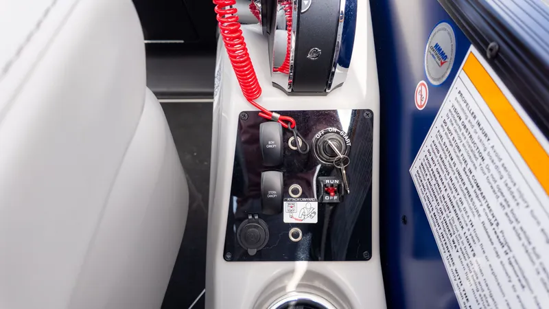 Slide: The Image of Barletta Cabrio C22U 2026 - 32