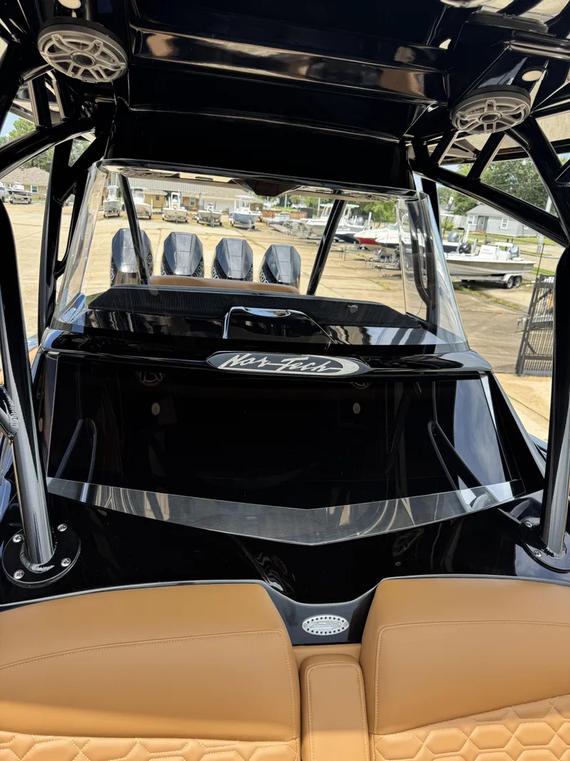 Slide: The Image of Nor-Tech 390 Sport 2024 - 18