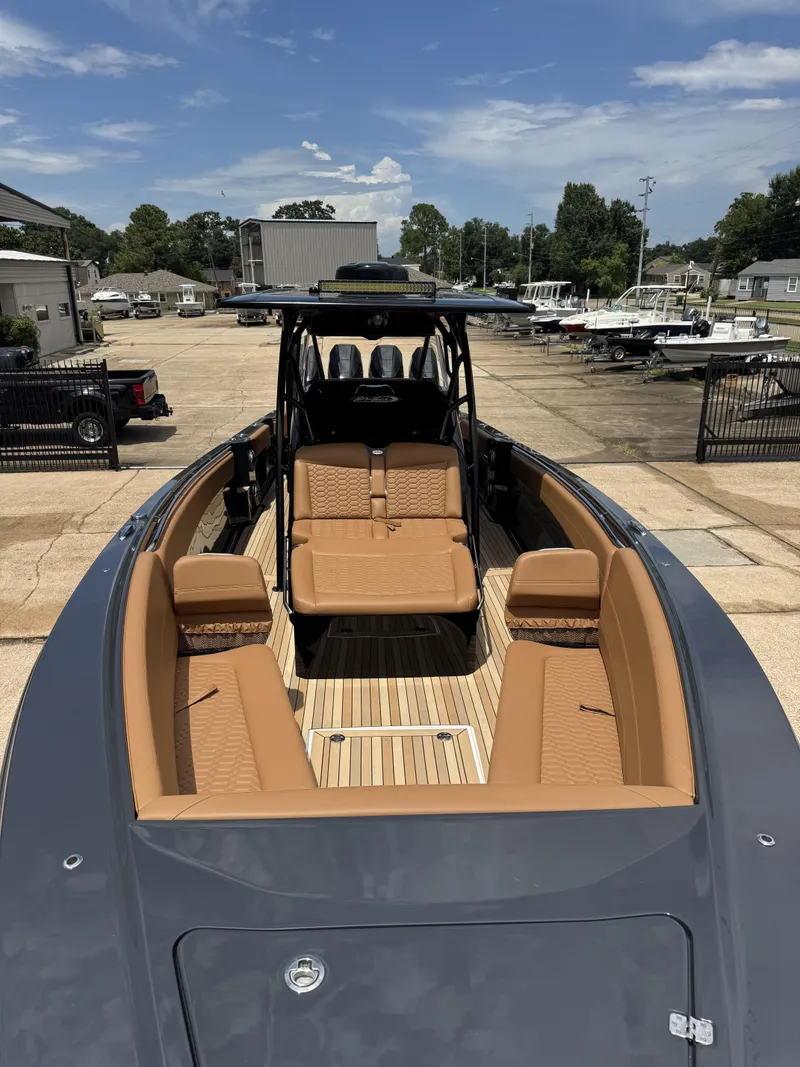 Slide: The Image of Nor-Tech 390 Sport 2024 - 4