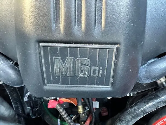 Slide: The Image of Malibu M220 2022 - 31