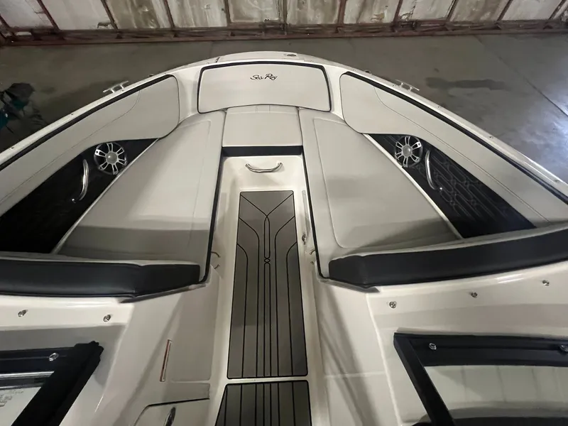 Slide: The Image of 2024 Sea Ray SPX 210 12 - 12