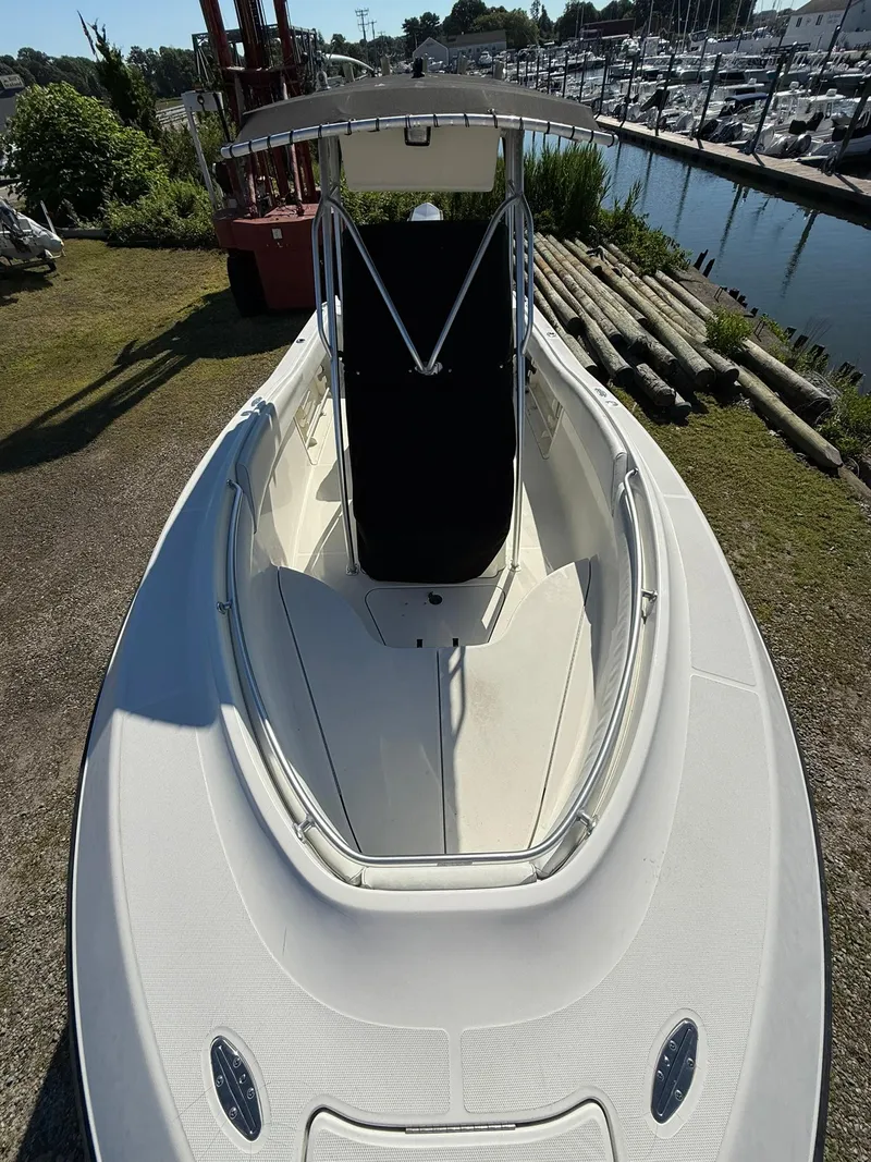 Slide: The Image of 2001 Hydra-Sports 2390 CC Vector boat docked near marina, top view. - 18