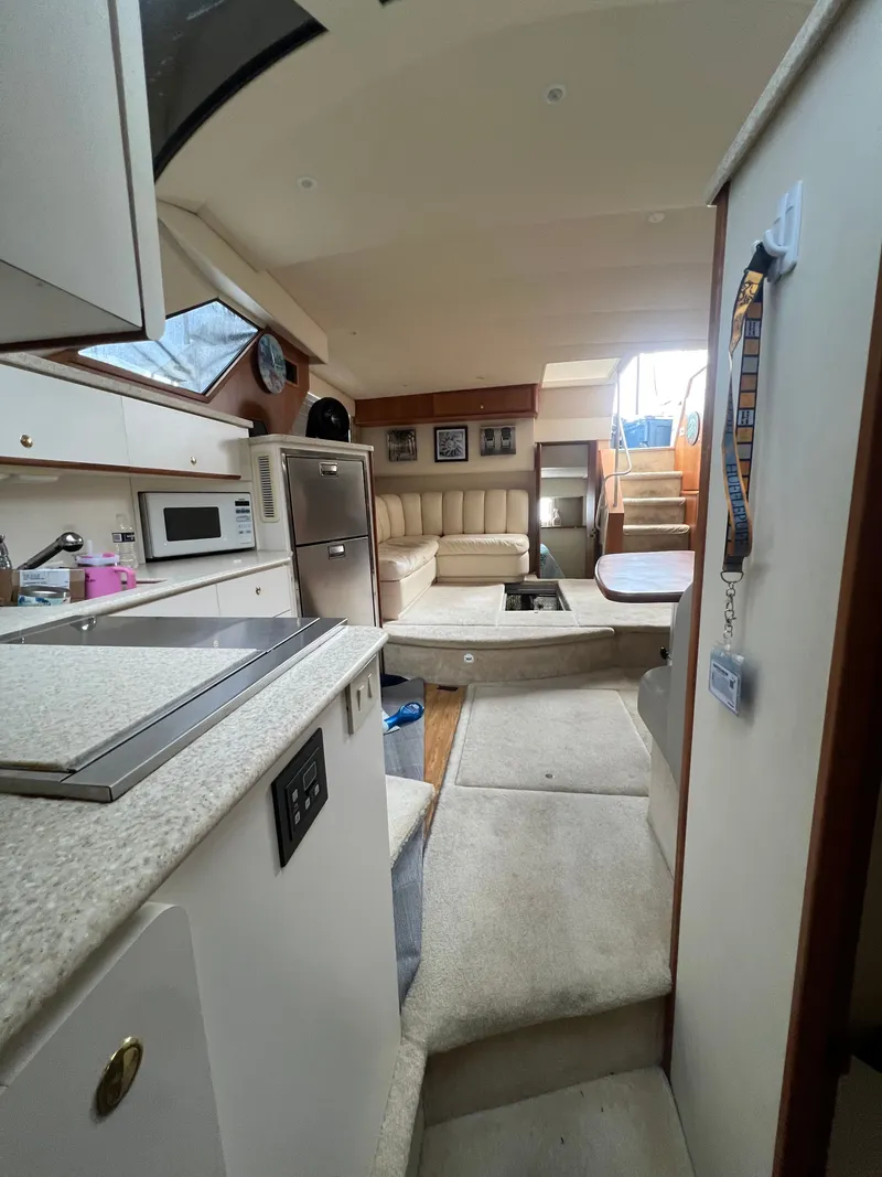 Slide: The Image of Silverton 392 MY 1999 - 15