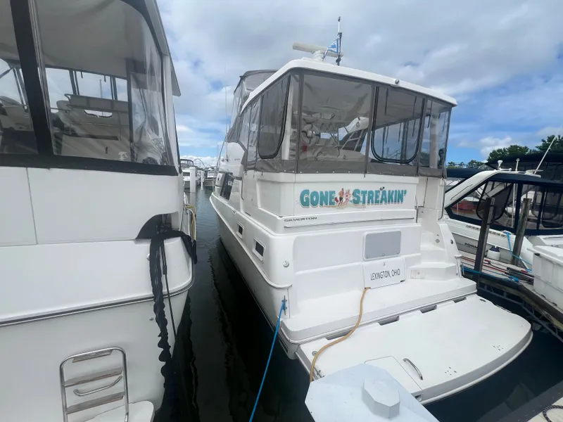 Slide: The Image of Silverton 392 MY 1999 - 2