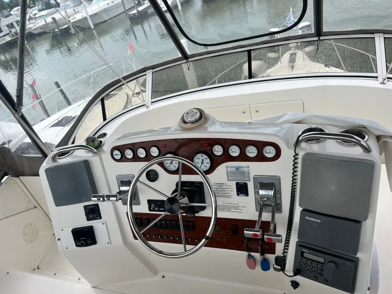 Slide: The Image of Silverton 392 MY 1999 - 4