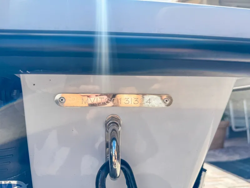 Slide: The Image of Maverick 18 HPX-V 2024 - 17