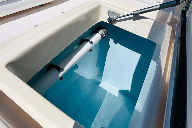 Slide: The Image of Livewell tank in 2012 Grady-White Canyon 366 boat. - 16