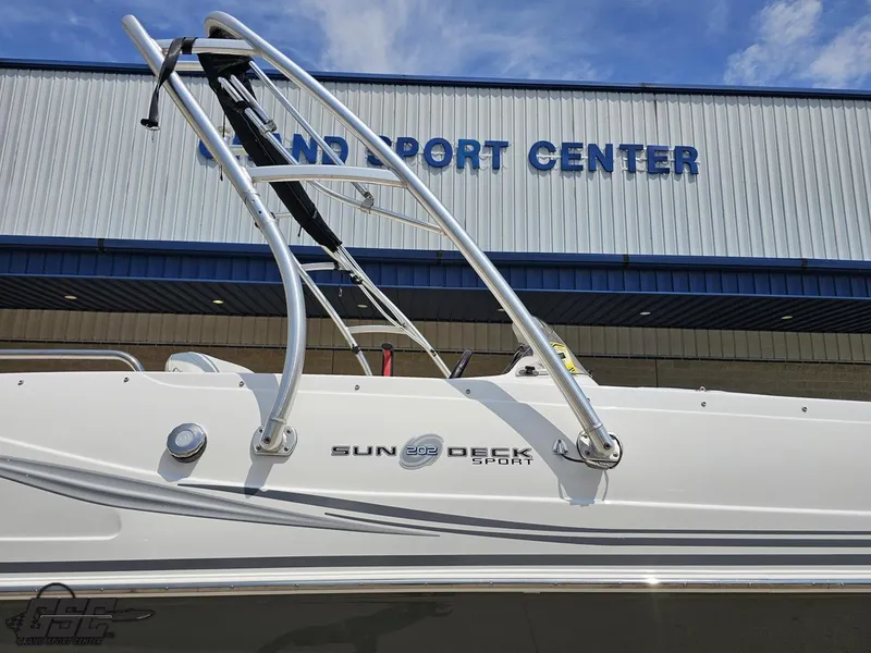 Slide: The Image of 2013 Hurricane SunDeck Sport 202 IO boat at Grand Sport Center. - 6