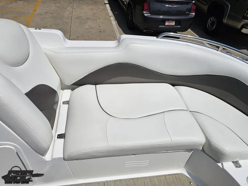 Slide: The Image of Hurricane SunDeck Sport 202 IO 2013 - 72