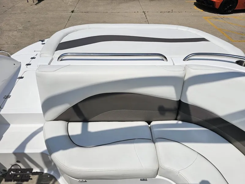 Slide: The Image of Hurricane SunDeck Sport 202 IO 2013 - 82