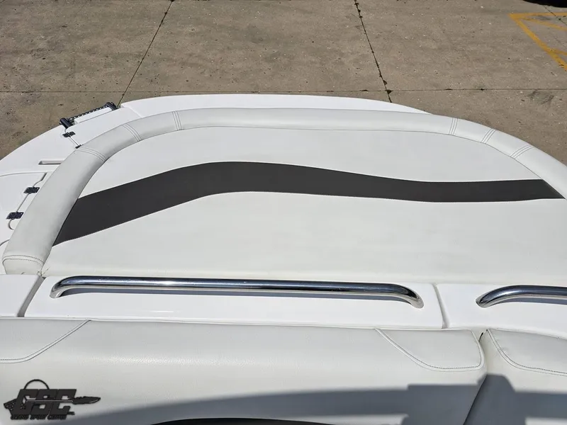 Slide: The Image of Hurricane SunDeck Sport 202 IO 2013 - 86