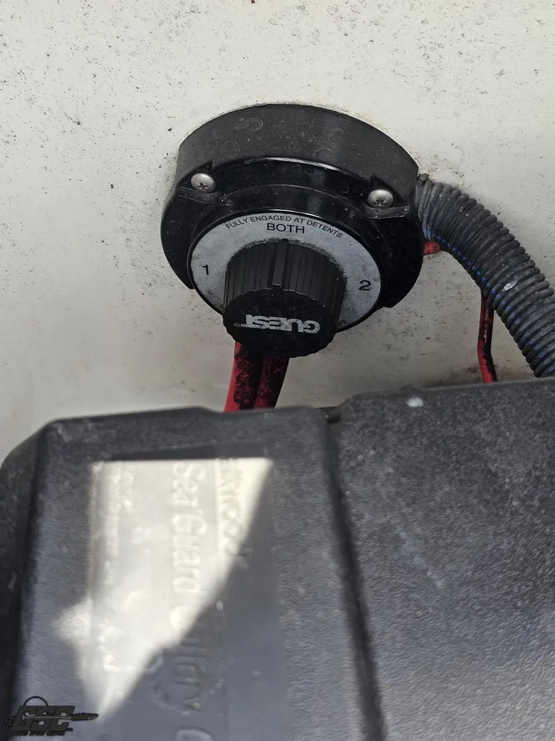 Slide: The Image of Hurricane SunDeck Sport 202 IO 2013 - 94