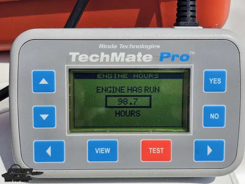 Slide: The Image of Hurricane SunDeck Sport 202 IO 2013 - 95