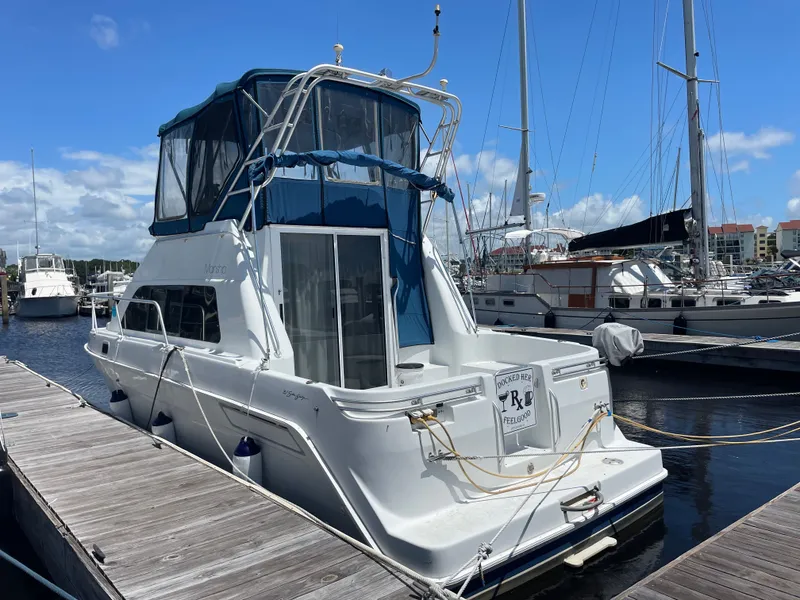 The Image of Mainship 31 Sedan Bridge 1996 - 0