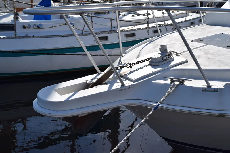 Slide: The Image of Mainship 31 Sedan Bridge 1996 - 3