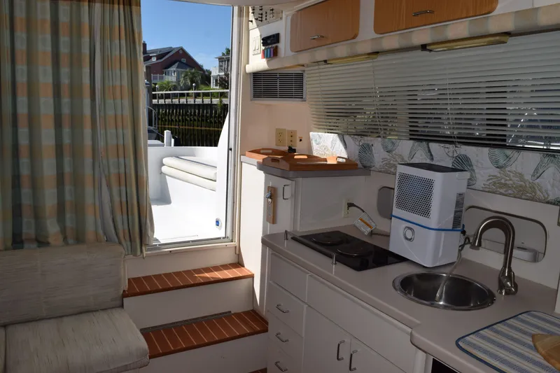 Slide: The Image of Mainship 31 Sedan Bridge 1996 - 9