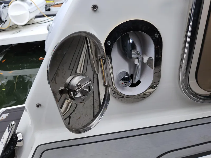 Slide: The Image of Sea Ray 470 Sundancer 2014 - 55