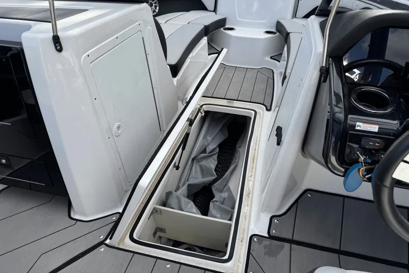 Slide: The Image of Yamaha 212X 2019 - 11