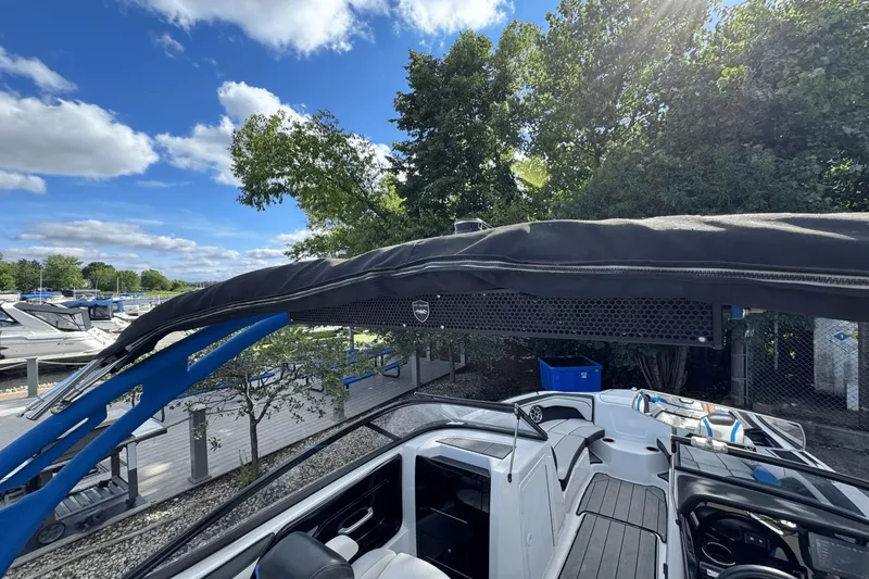 Slide: The Image of Yamaha 212X 2019 - 3