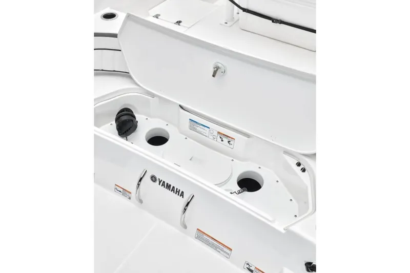 Slide: The Image of Yamaha 220 FSH Sport 2024 - 5