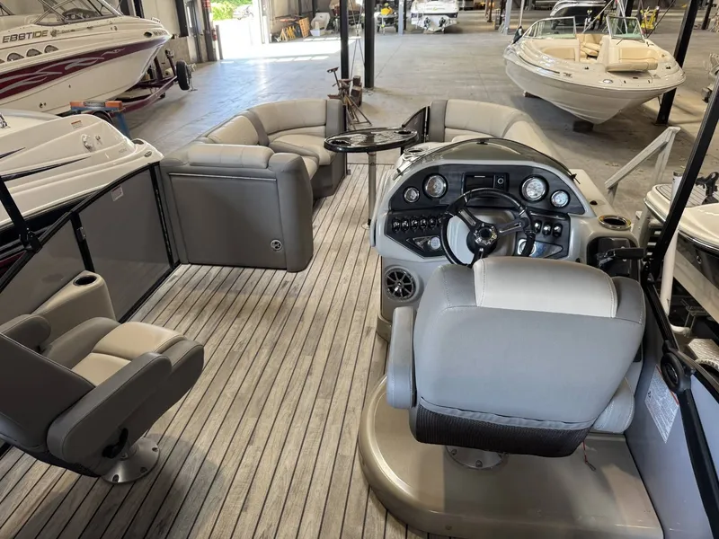 Slide: The Image of Starcraft MX 25 2016 - 6