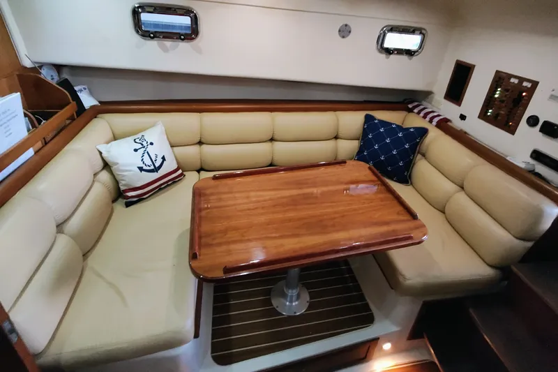 Slide: The Image of Mainship 34 Pilot Rum Runner II 2004 - 19