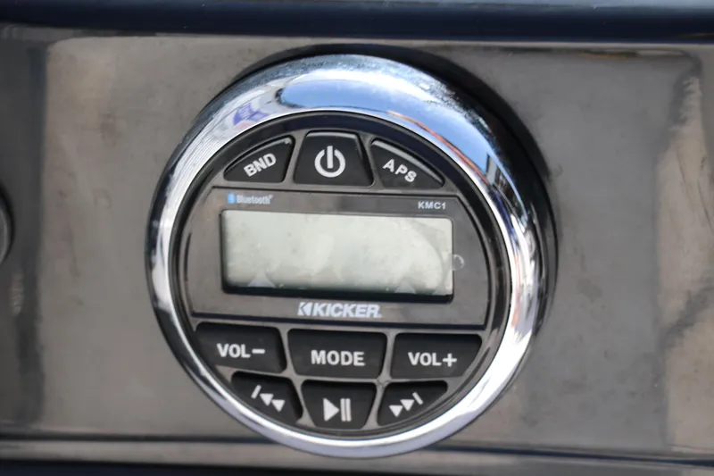 Slide: The Image of Kicker audio system in 2017 Nitro Z19 Sport boat dashboard. - 21