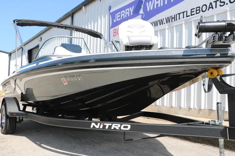Slide: The Image of 2017 Nitro Z19 Sport boat on trailer outside dealership. - 5