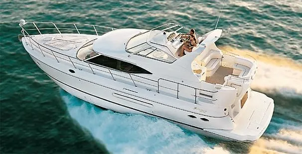 Slide: The Image of Cruisers Yachts 4450 Express Motoryacht 2001 - 57